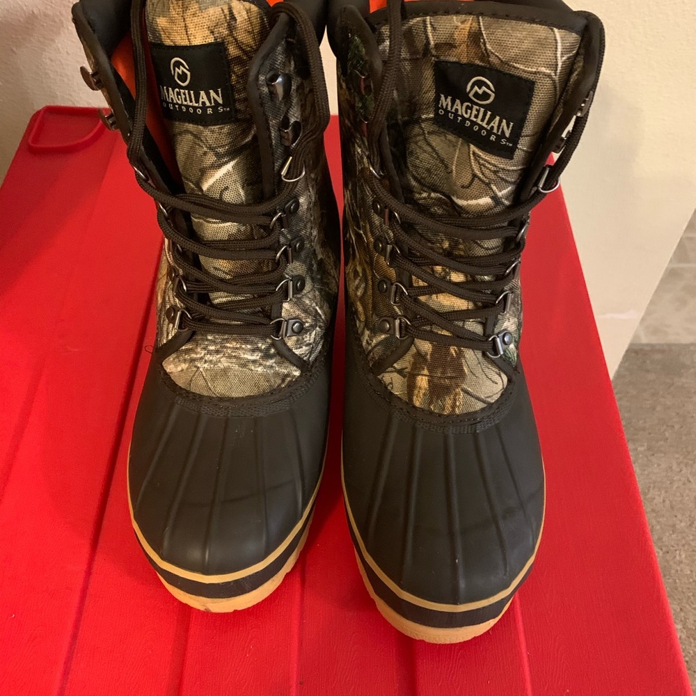 Men’s Magellan hunting boots